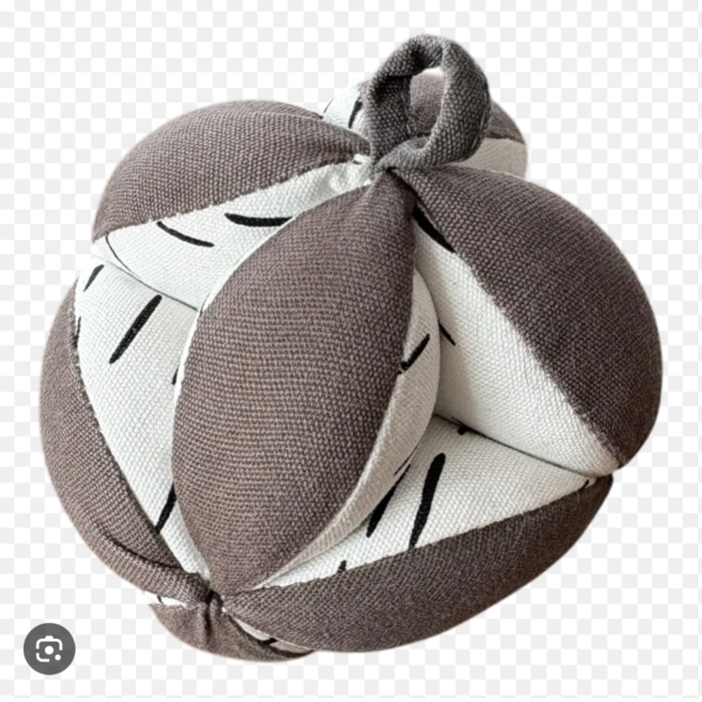 Lovevery Montessori Grip Ball